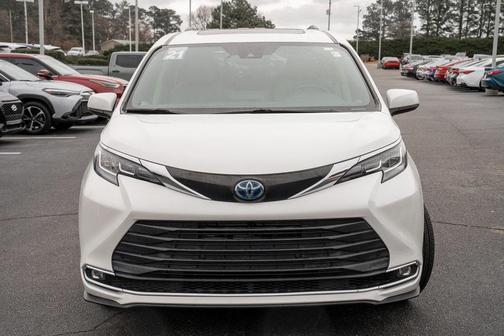 2021 Toyota Sienna XLE 7 Passenger