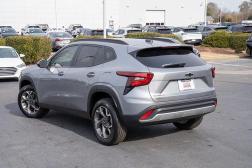 2024 Chevrolet Trax LT