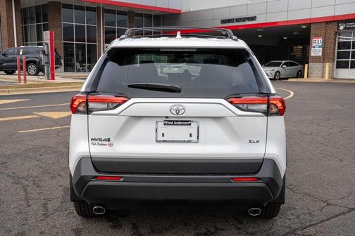 2025 Toyota RAV4 XLE Premium