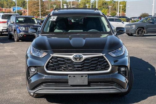 2022 Toyota Highlander XLE