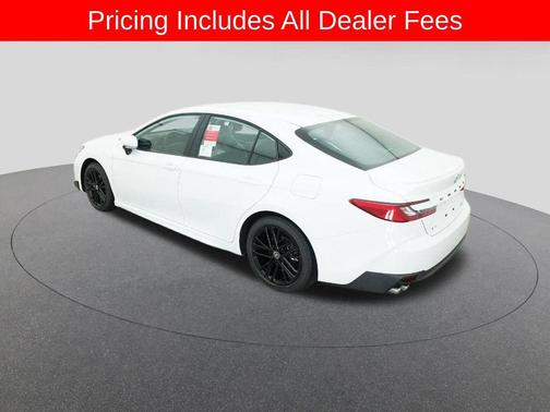 Ice Cap 2026 Toyota Camry SE