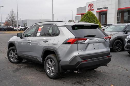2025 Toyota RAV4 XLE