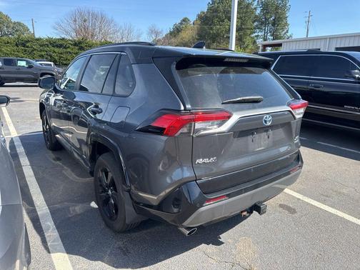 2021 Toyota RAV4 Hybrid SE