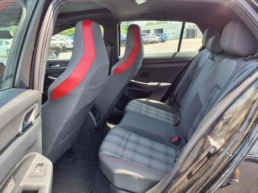 2022 Volkswagen Golf GTI 2.0T SE DSG