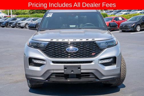 ICONIC SILVER METALLIC 2024 Ford Explorer ST