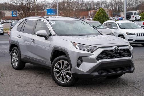 2019 Toyota RAV4 XLE Premium
