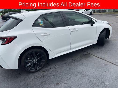 Ice Cap 2025 Toyota Corolla XSE