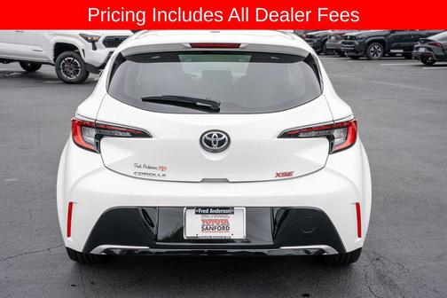 Ice Cap 2025 Toyota Corolla XSE