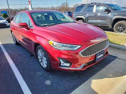 2020 Ford Fusion Plug-In Hybrid Titanium