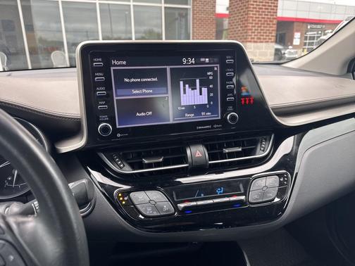 2022 Toyota C-HR Limited