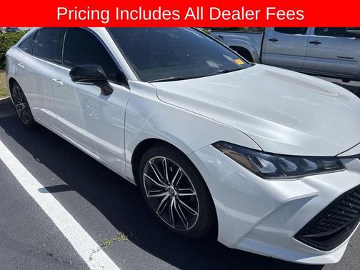 Wind Chill Pearl 2019 Toyota Avalon XSE