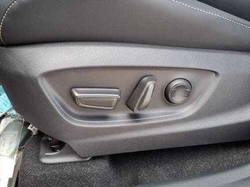 2025 Toyota Crown Signia Limited