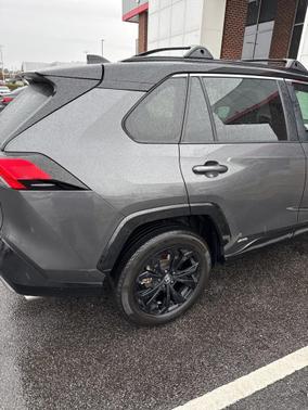 2023 Toyota RAV4 Hybrid SE