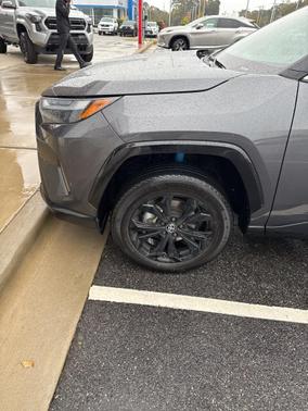 2023 Toyota RAV4 Hybrid SE