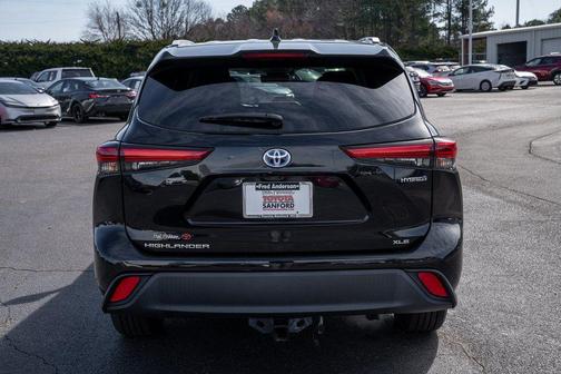 2023 Toyota Highlander Hybrid XLE