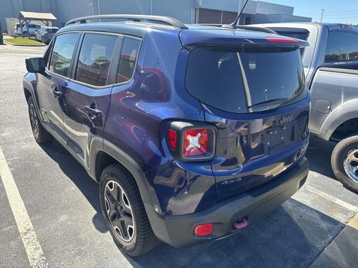 2017 Jeep Renegade Trailhawk