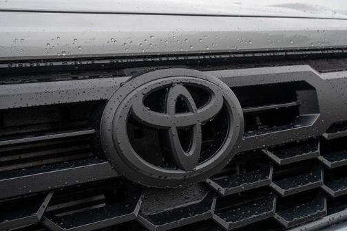 2025 Toyota Tacoma Hybrid TRD Off Road