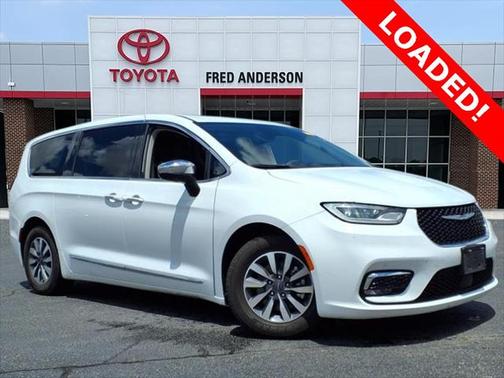 2023 Chrysler Pacifica Hybrid Limited
