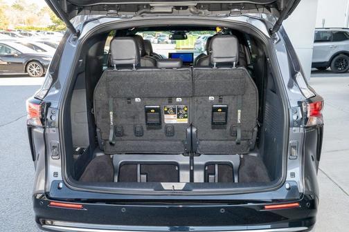 2025 Toyota Sienna Limited