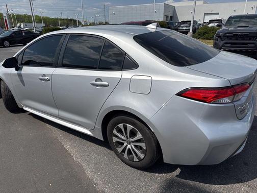 2022 Toyota Corolla Hybrid SE