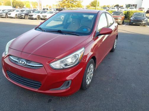 2016 Hyundai Accent SE