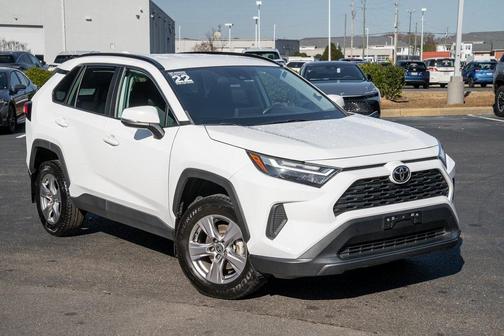 2022 Toyota RAV4 XLE