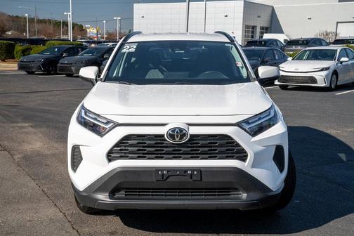 2022 Toyota RAV4 XLE