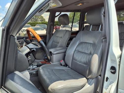 2003 Lexus LX 470 Base