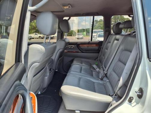 2003 Lexus LX 470 Base