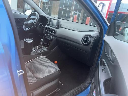 2020 Hyundai KONA SEL