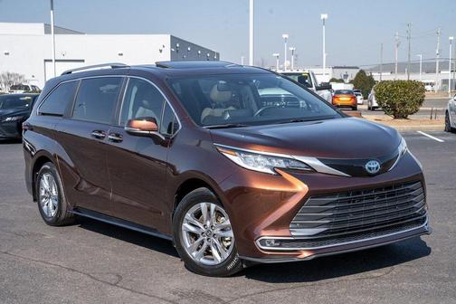 2024 Toyota Sienna Limited