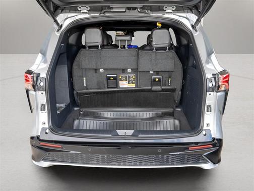 2025 Toyota Sienna XSE 7 Passenger