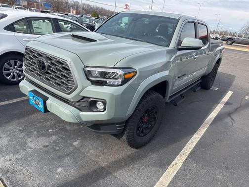 2022 Toyota Tacoma TRD Sport