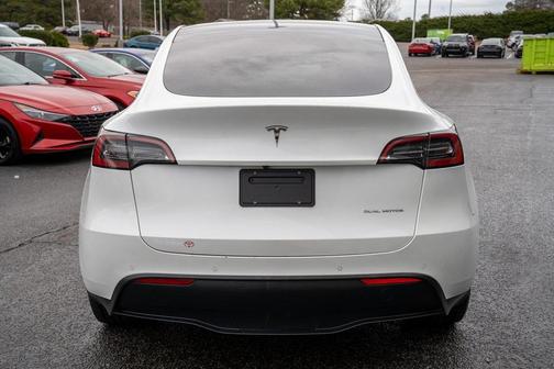 2022 Tesla Model Y Long Range Dual Motor All-Wheel Drive