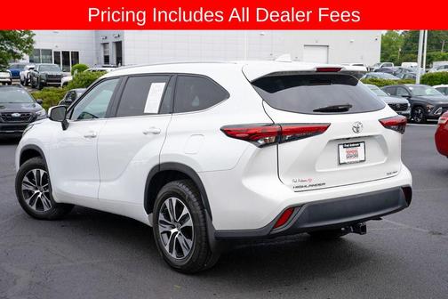 Wind Chill Pearl 2022 Toyota Highlander XLE