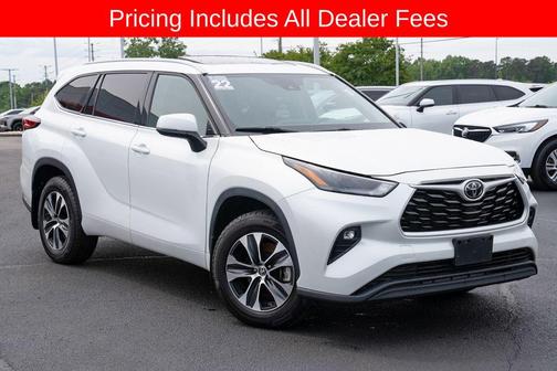 Wind Chill Pearl 2022 Toyota Highlander XLE