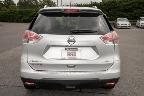2016 Nissan Rogue SV