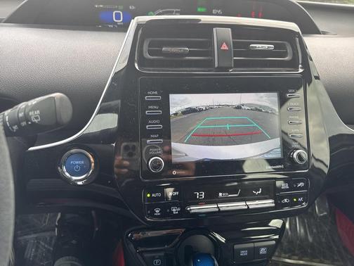 2022 Toyota Prius LE