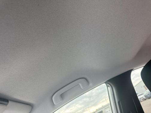 2022 Toyota Prius LE