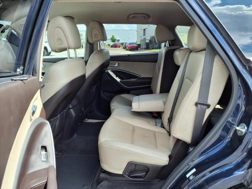 2018 Hyundai SANTA FE SE