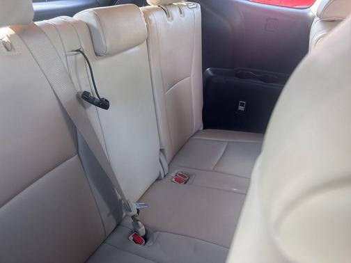 Blizzard Pearl 2021 Toyota Highlander XLE