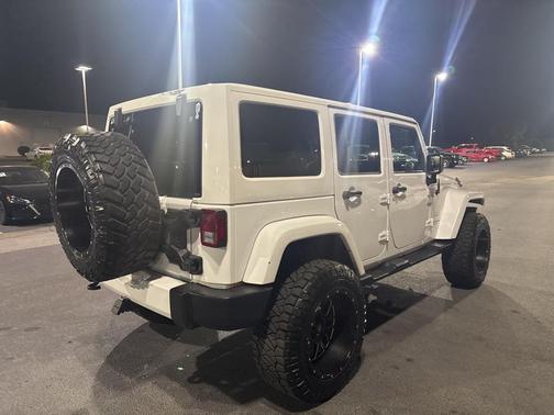 2016 Jeep Wrangler Unlimited Sahara