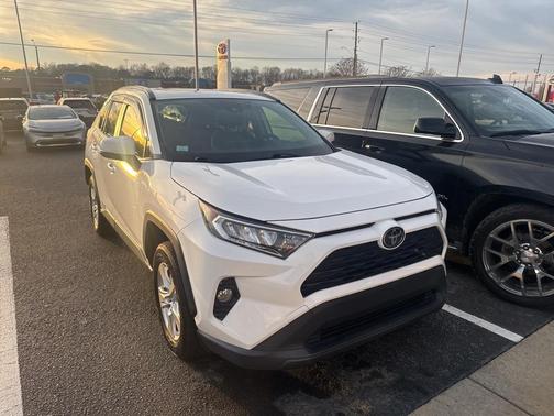 2019 Toyota RAV4 XLE