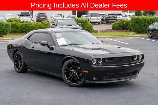 Pitch Black Clearcoat 2017 Dodge Challenger R/T