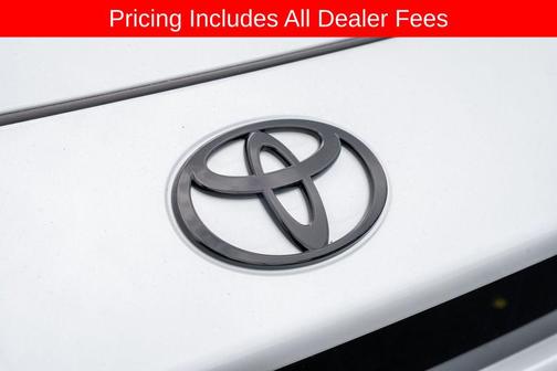 Wind Chill Pearl 2026 Toyota C-HR XSE