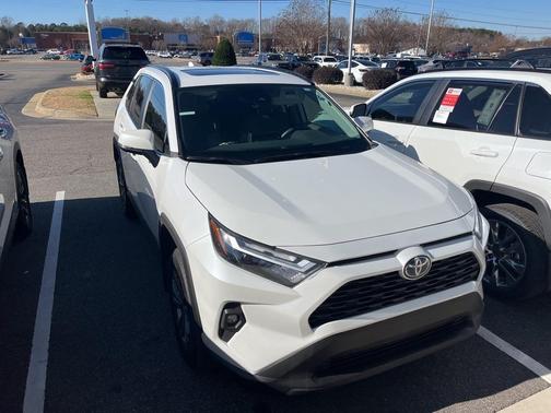 2024 Toyota RAV4 Hybrid XLE Premium