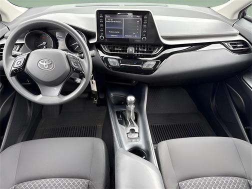 2021 Toyota C-HR LE