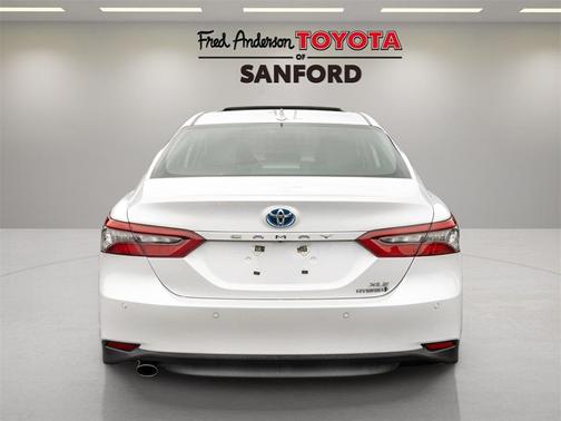 2023 Toyota Camry Hybrid XLE