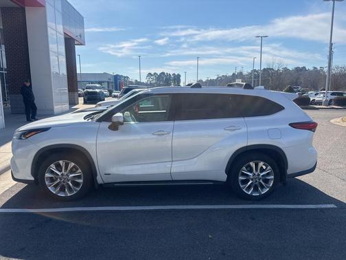 2023 Toyota Highlander Hybrid Limited