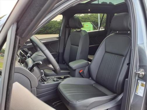 2024 Volkswagen Tiguan 2.0T SE R-Line Black 4MOTION